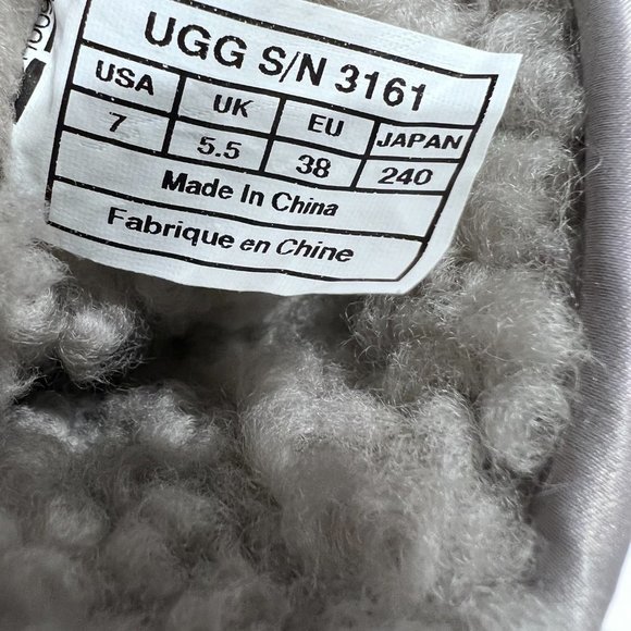 Gold Glitter Classic Ugg Boots Size 7 Great Condition F19012D Comfy & Stylish - Picture 9 of 13